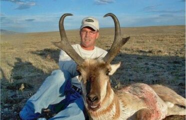 Discounted guided Private land Antelope hunt