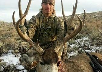 2020 Utah Mule Deer Hunt 30,000 Acre Private Ranch